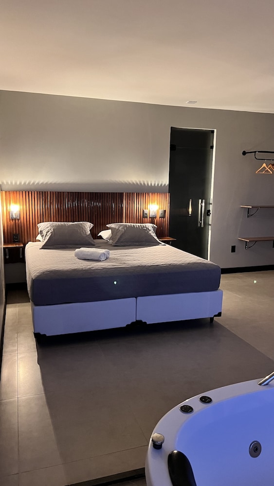 Deluxe Room, 1 King Bed, Ocean View