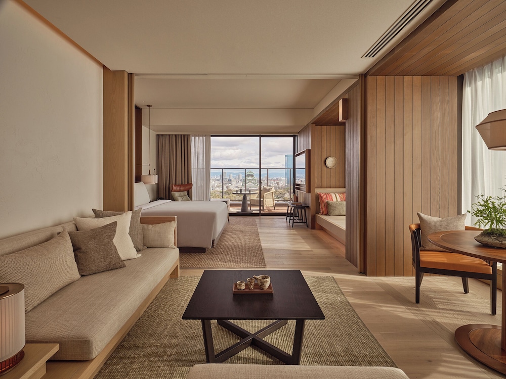 Junior Suite, 1 King Bed (Osaka Castle View) - Photo 4
