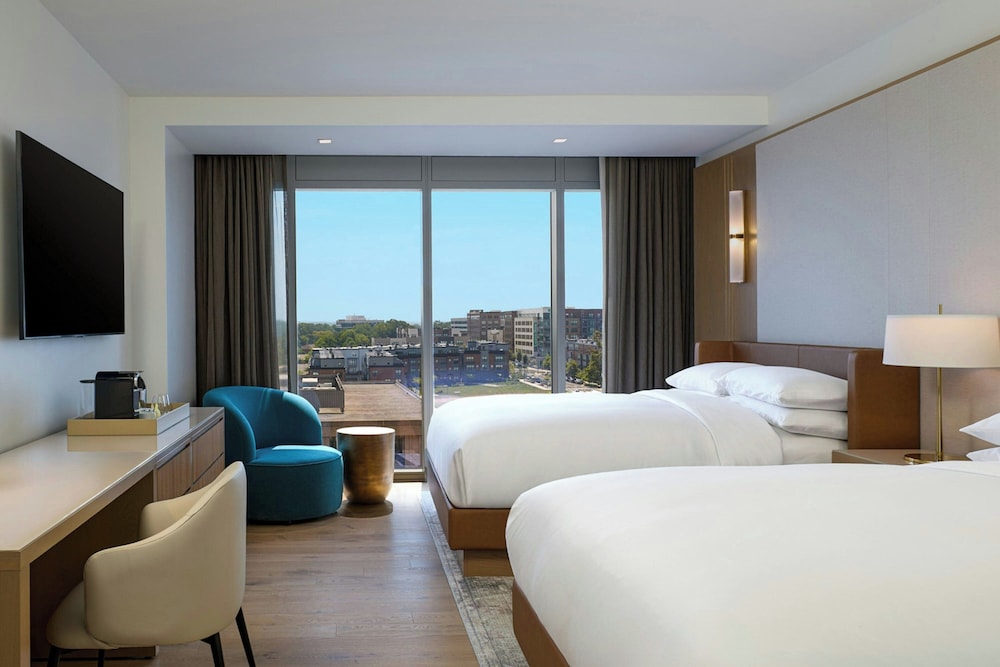 Standard Room, 2 Queen Beds (Hearing Accessible)