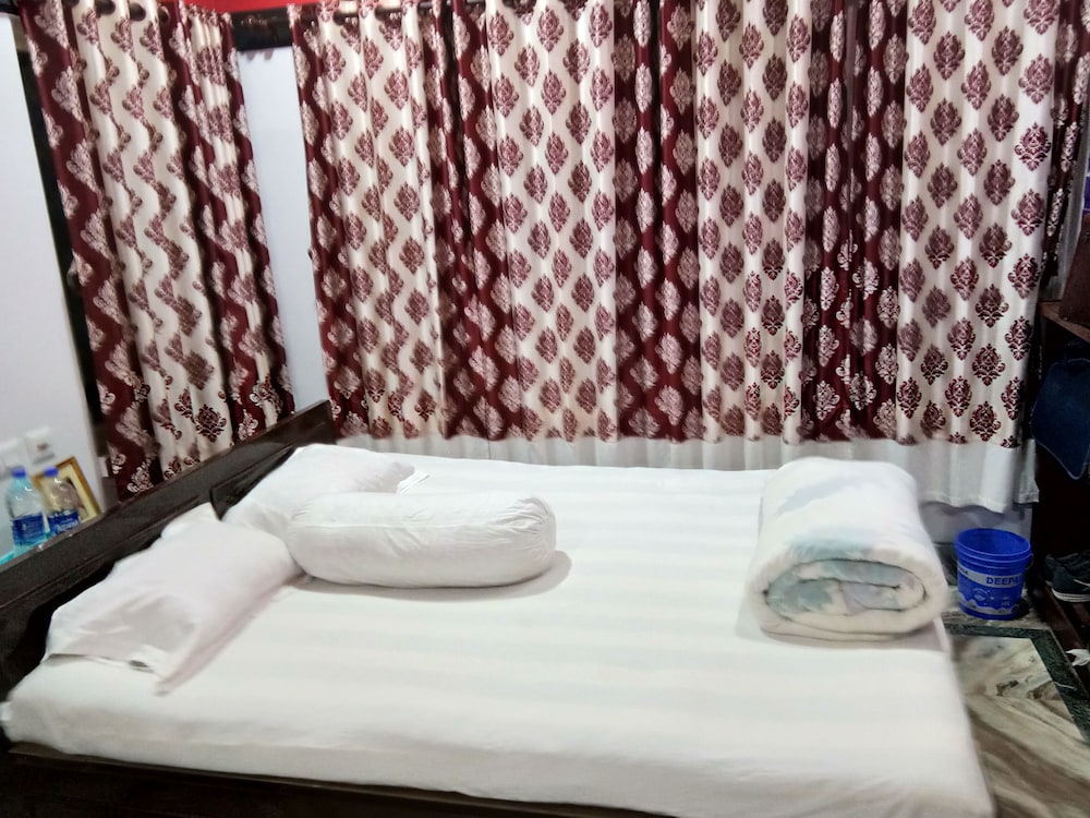 Five Bedded AC Suite