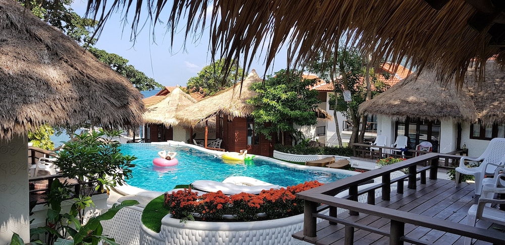 Family Deluxe Bungalow With Sea View