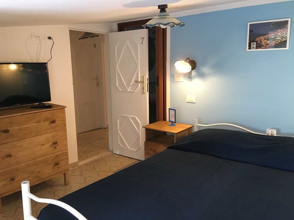 ROOM 07