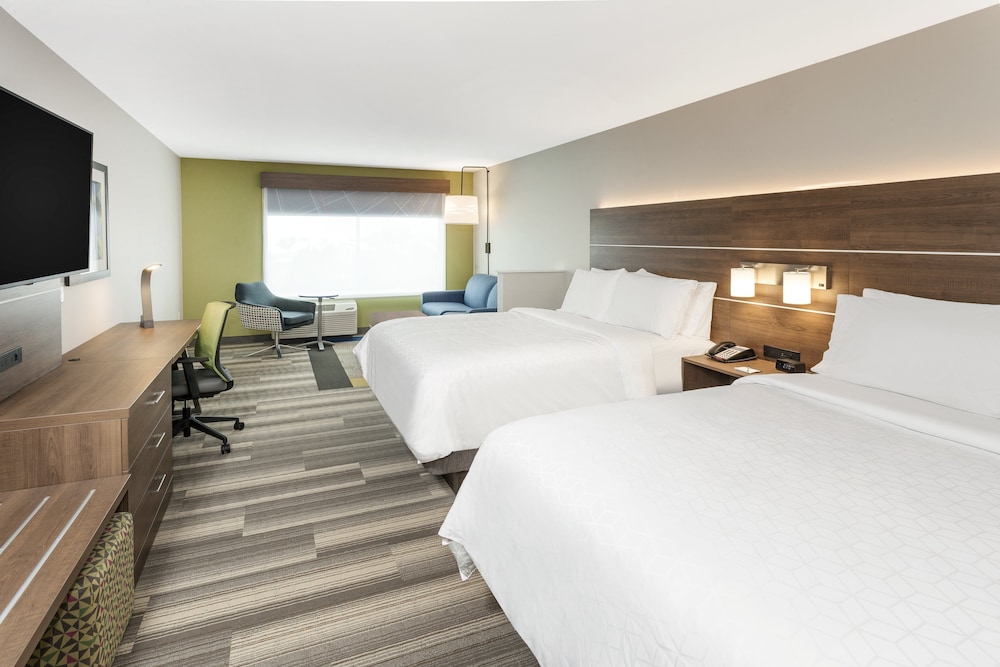 Standard Room, 2 Queen Beds, Accessible (Communications) - Photo 2