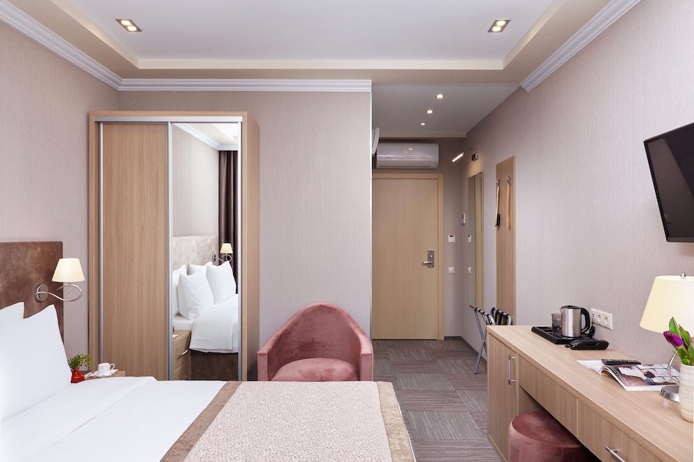 Superior Double or Twin Room photo 1