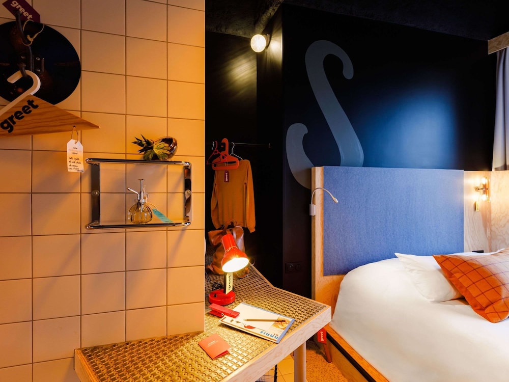 Classic Room, 1 Double Bed (Pure) thumbnail 6