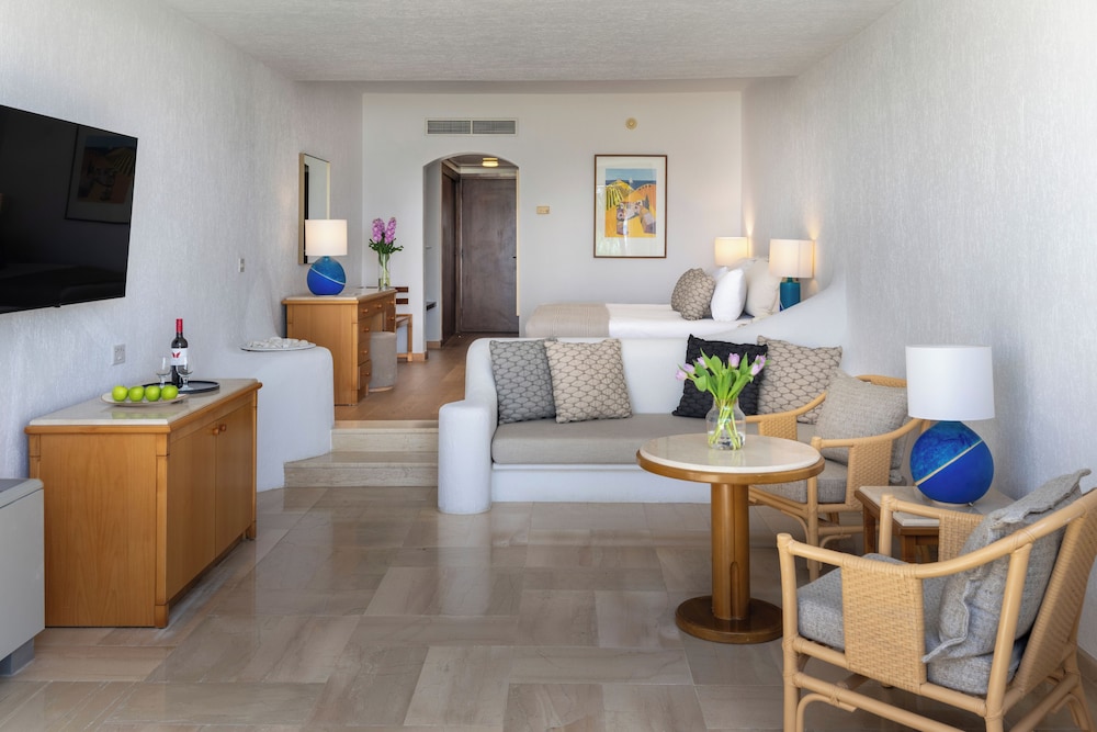 Executive Beach Suite - Photo 2