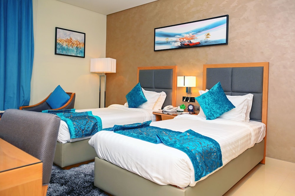 Deluxe Twin Room photo 1