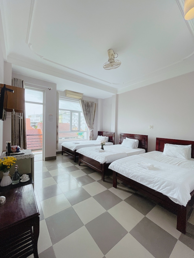 Basic Triple Room