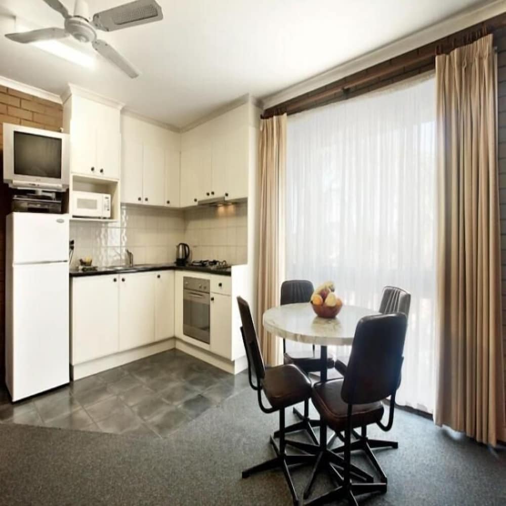 Standard Apartment, 2 Bedrooms, Non Smoking, Kitchen (Apt - 2 Night) photo 2