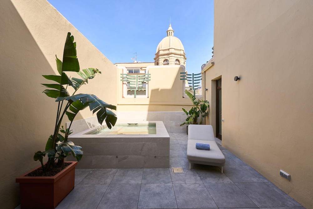 Deluxe Suite, Private Pool