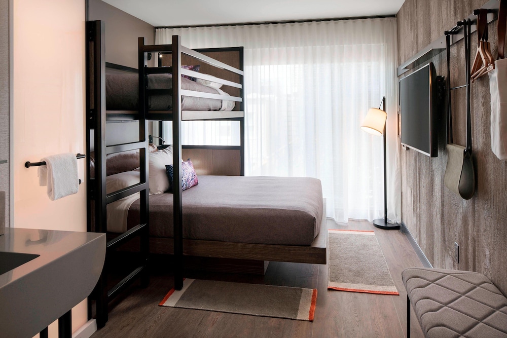 Loft, 1 Twin Bed photo 1