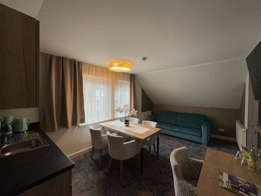 Deluxe Apartment photo 2
