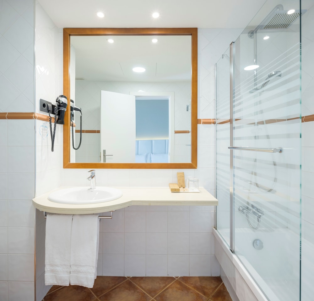 Superior Room, Sea View, Tower - Photo 8