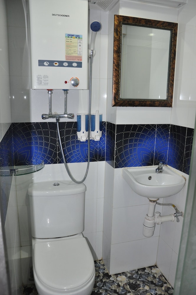 Shared Dormitory, Mixed Dorm (1 Bed in 4 Bed Room) photo 3
