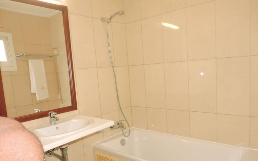 Comfort Room photo 2