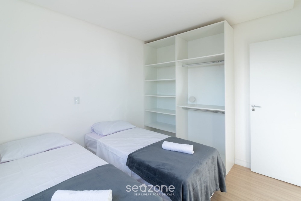 Basic Apartment photo 1