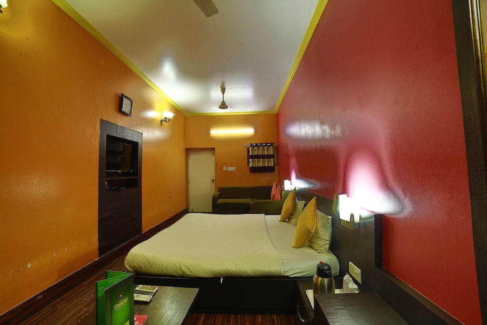 Deluxe Room - Photo 3