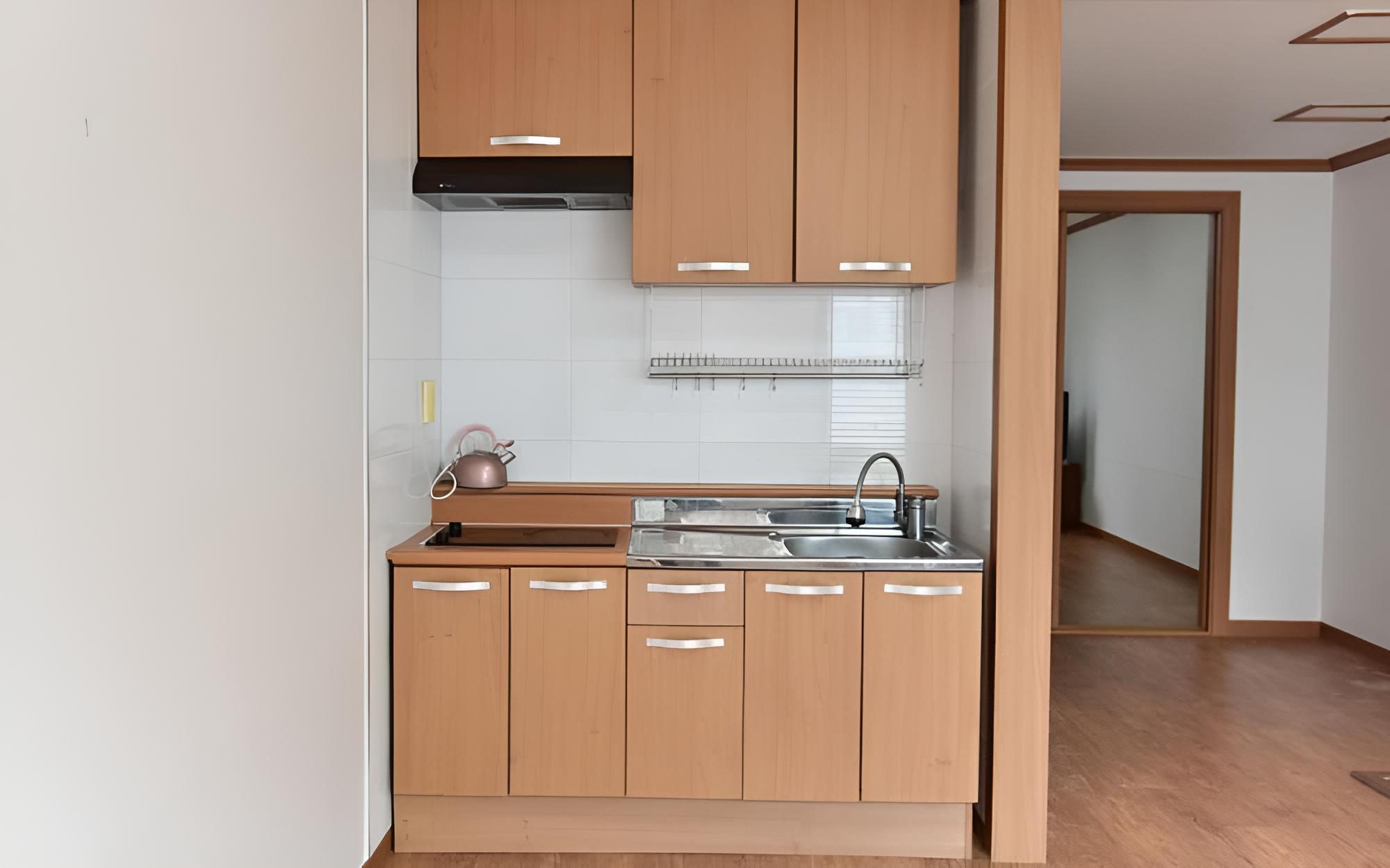 Room (107) photo 2