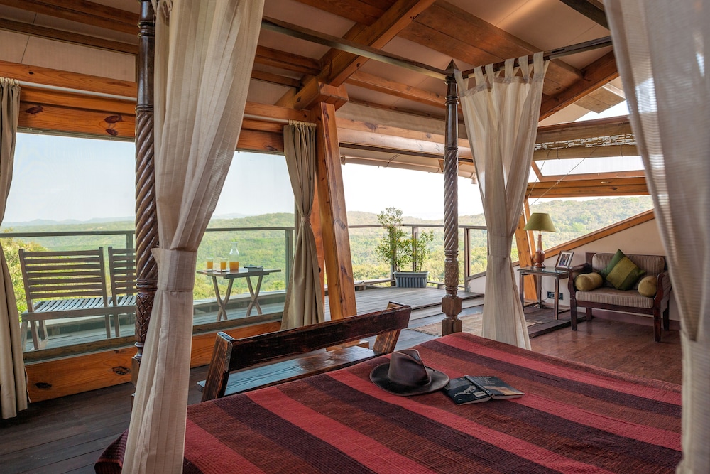 Forest Machan with Private Deck photo 2