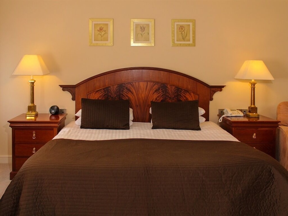 Executive Double or Twin Room, Ensuite (Large)