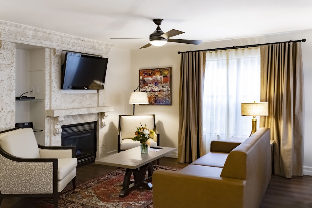 Deluxe Villa, 1 Bedroom - Photo 1