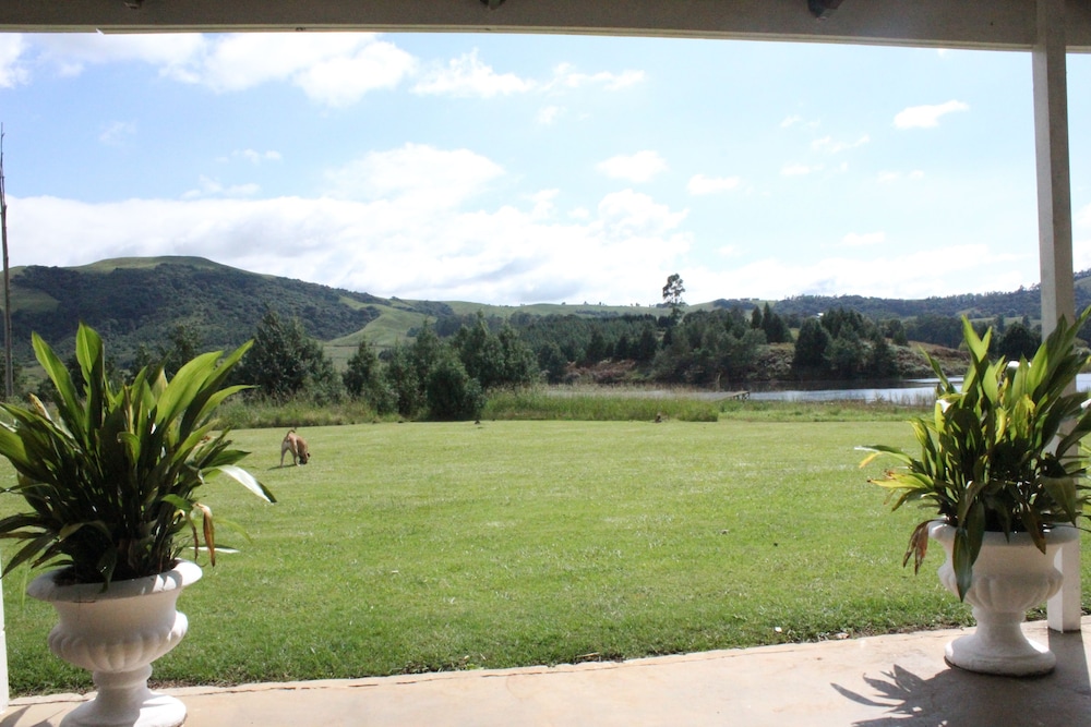 Superior Cottage, 2 Bedrooms, Lake View, Lakeside photo 2