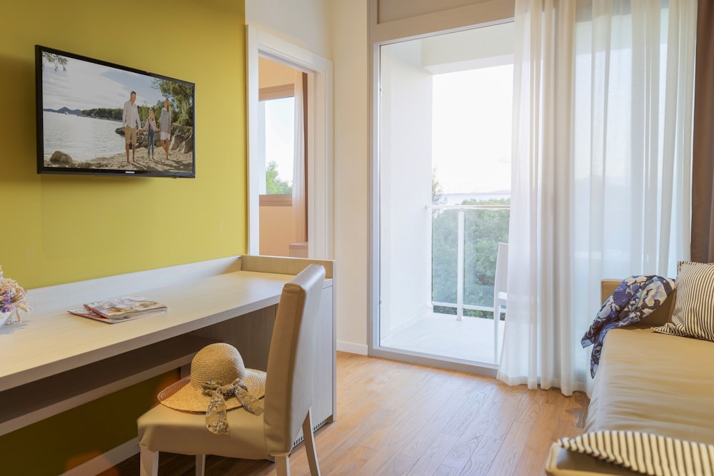 Superior Double Room, Park View photo 2