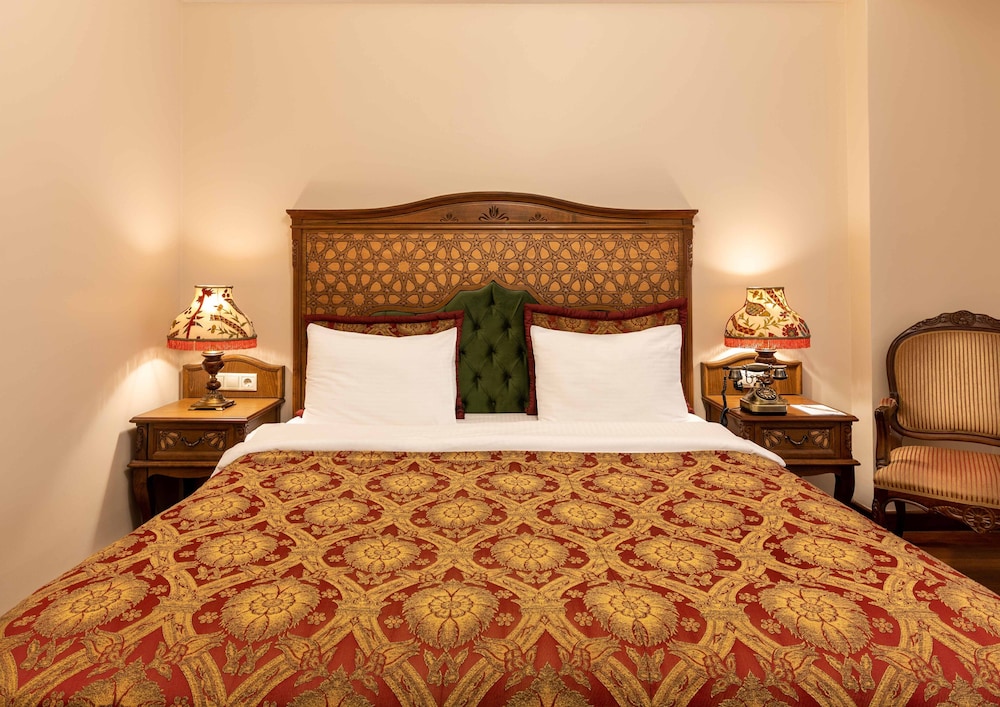 Deluxe Single Room, 1 Queen Bed photo 1