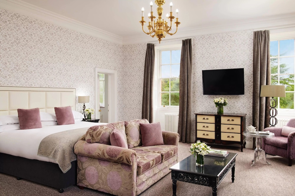 Suite, 1 King Bed - Photo 1