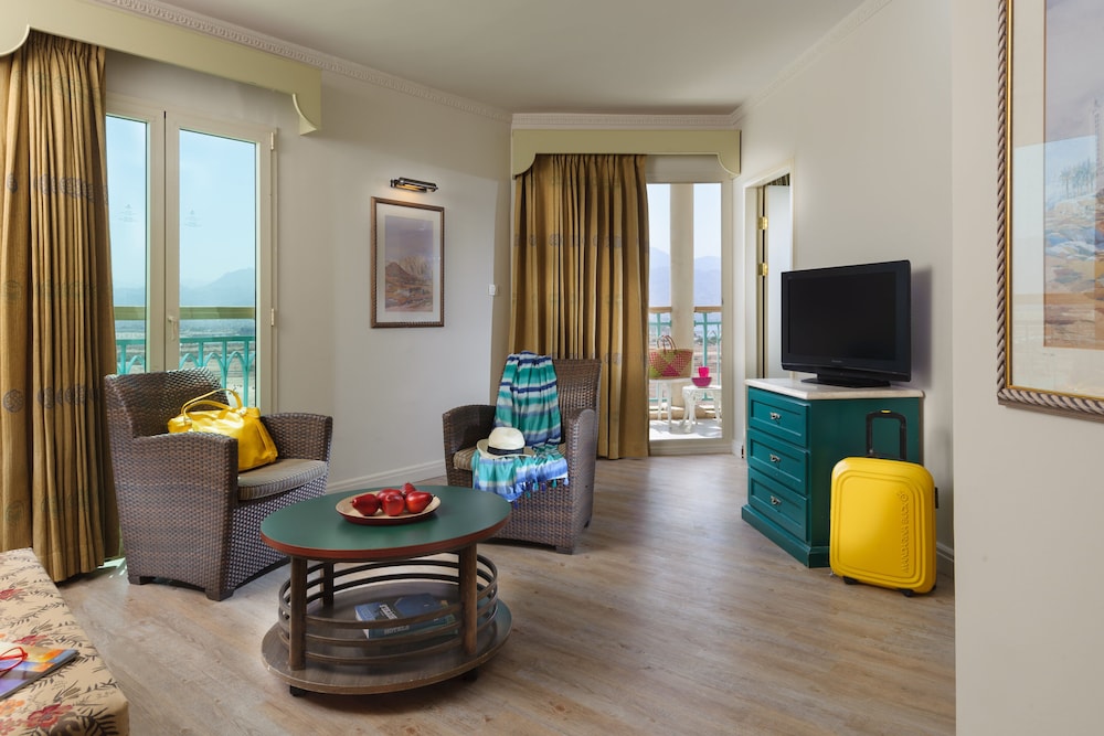 Junior Suite, Balcony, Lagoon View photo 3