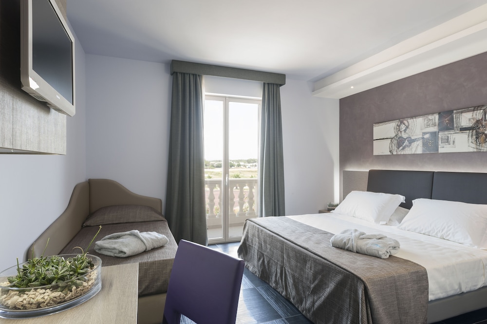 Superior Double Room - Photo 1