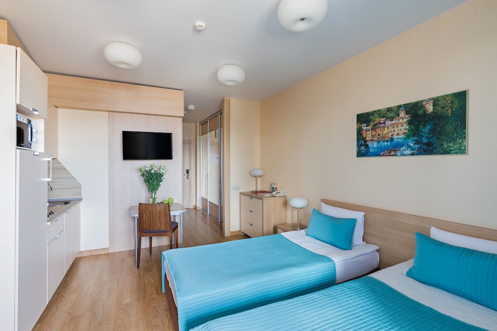 Standard Twin Room photo 2