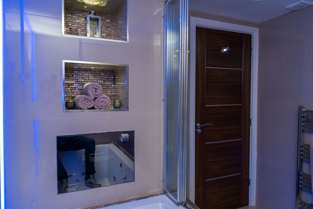 Apartment, Ensuite (Attic Flat) - Photo 17