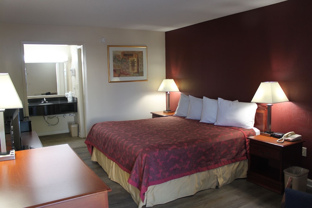 Standard Single Room, 1 King Bed, Accessible, Non Smoking - Photo 2