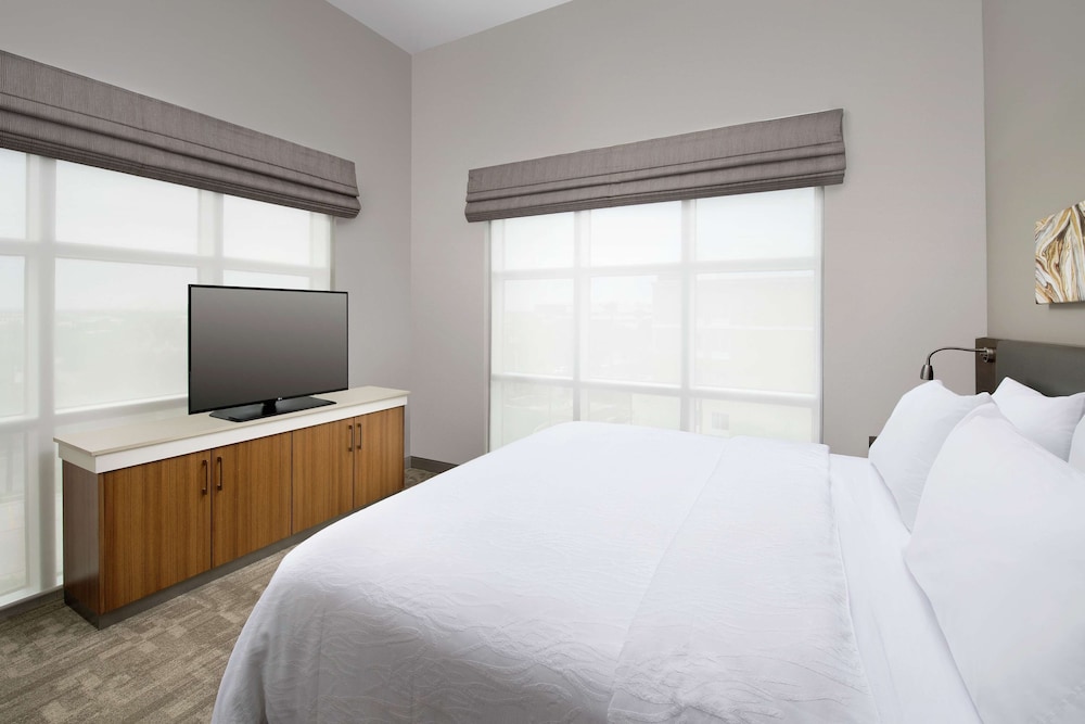 Junior Suite, 1 King Bed, Non Smoking - Photo 4