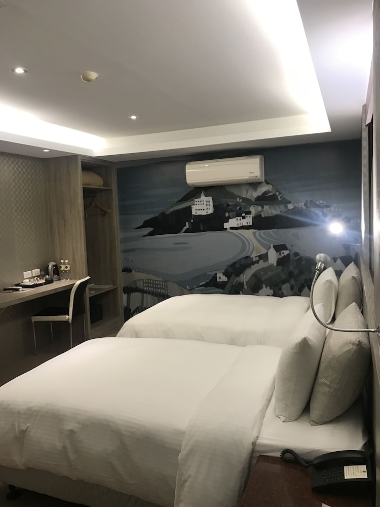 Family Quadruple Room photo 2