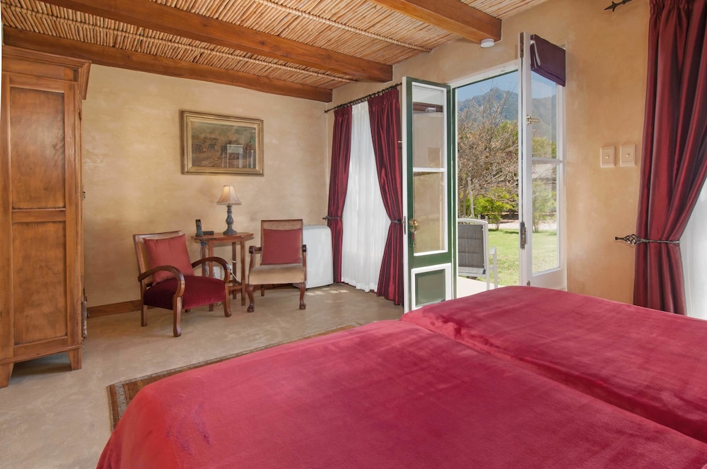 Luxury Room - Photo 6