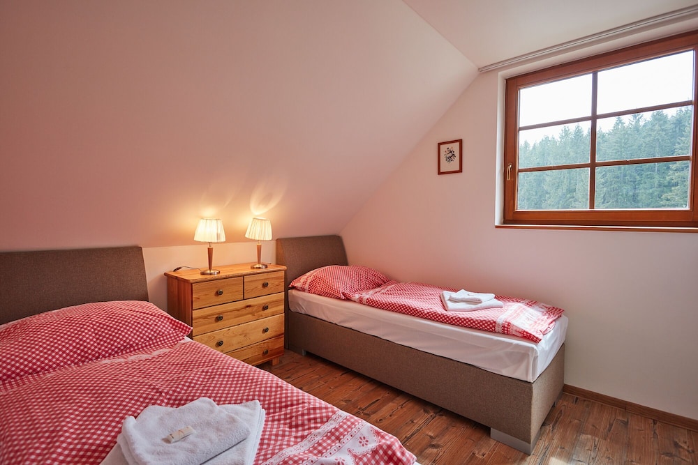 Deluxe Apartment, Annex Building photo 3