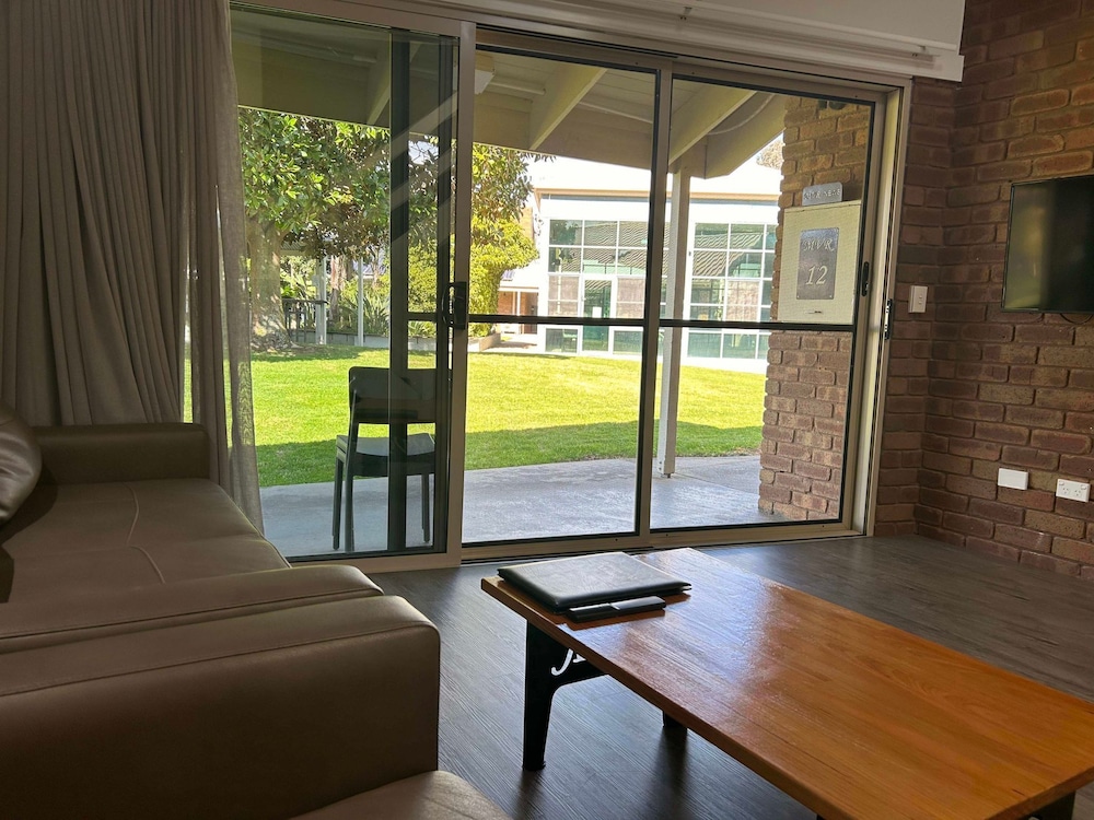 General Apartment Special photo 2