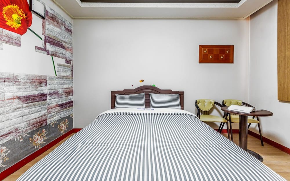 Standard Room - Photo 5