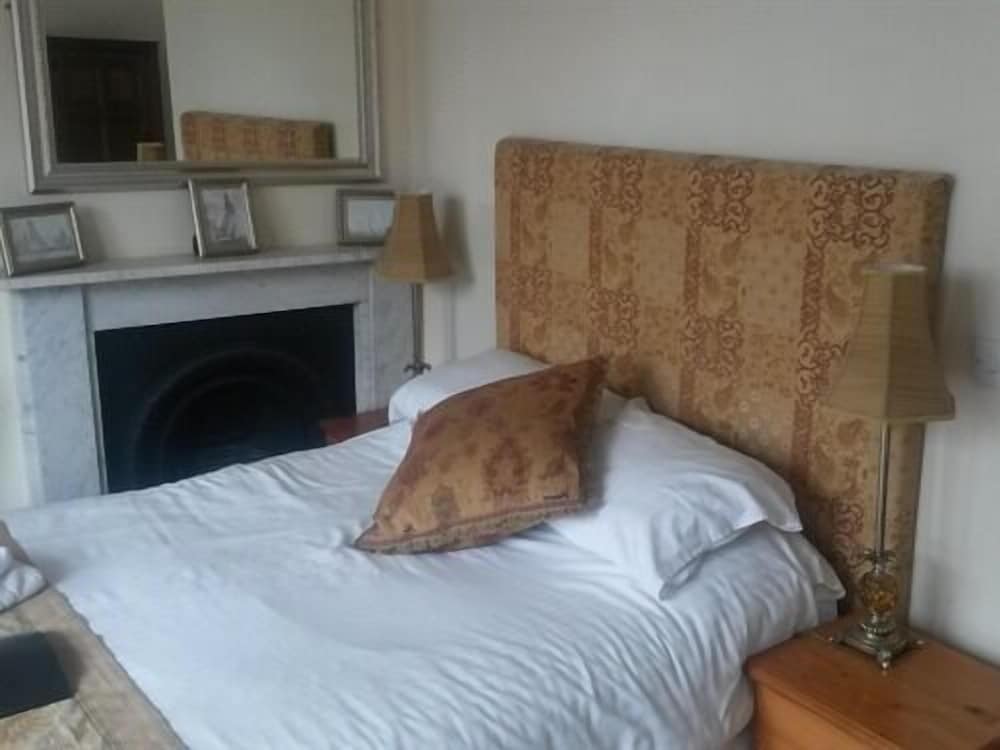 Suite, Ensuite photo 2