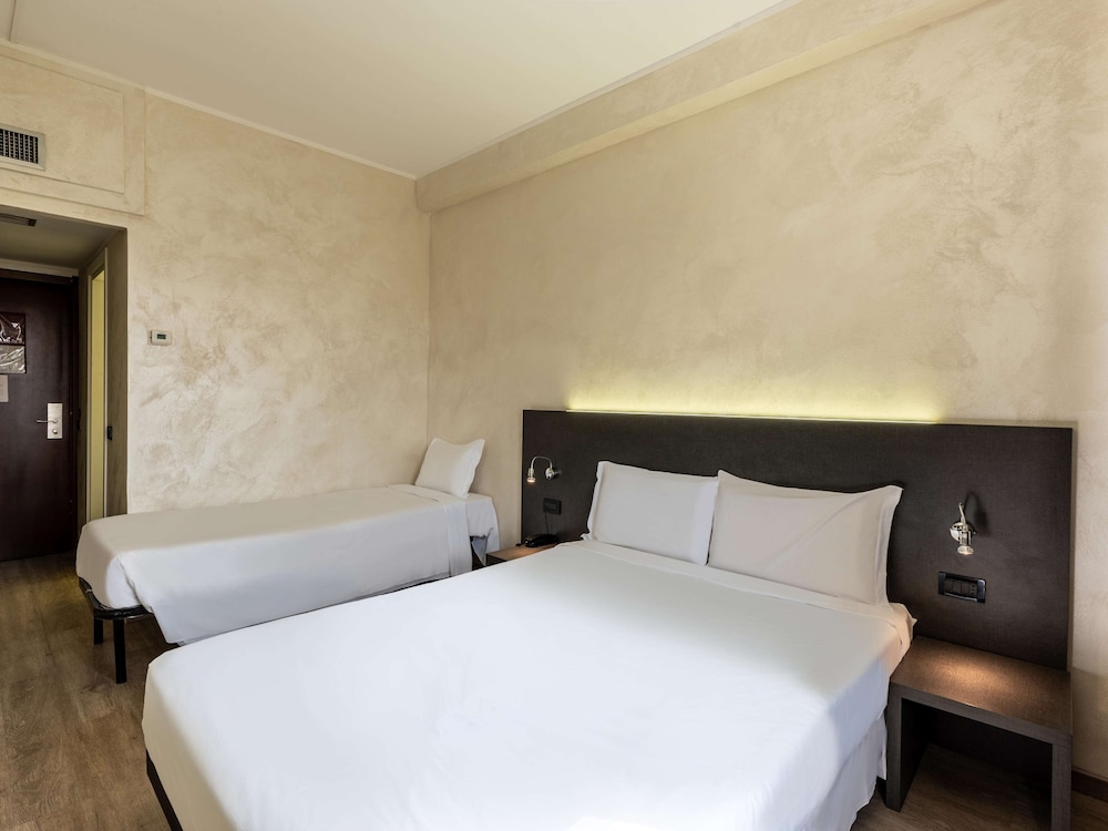 Standard Triple Room - Photo 3