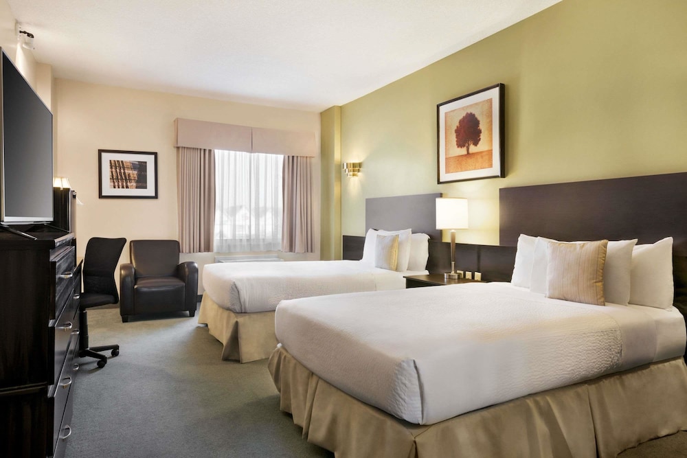 Deluxe Room, 1 Bedroom, Non Smoking - Photo 1