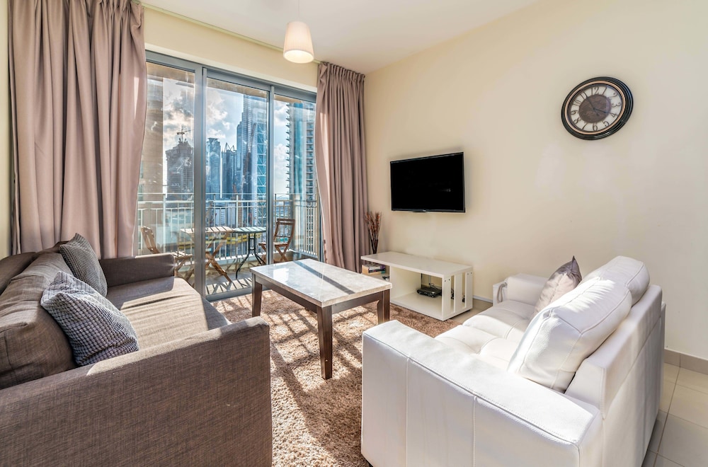 Deluxe Apartment, 1 Bedroom, Pool View photo 1