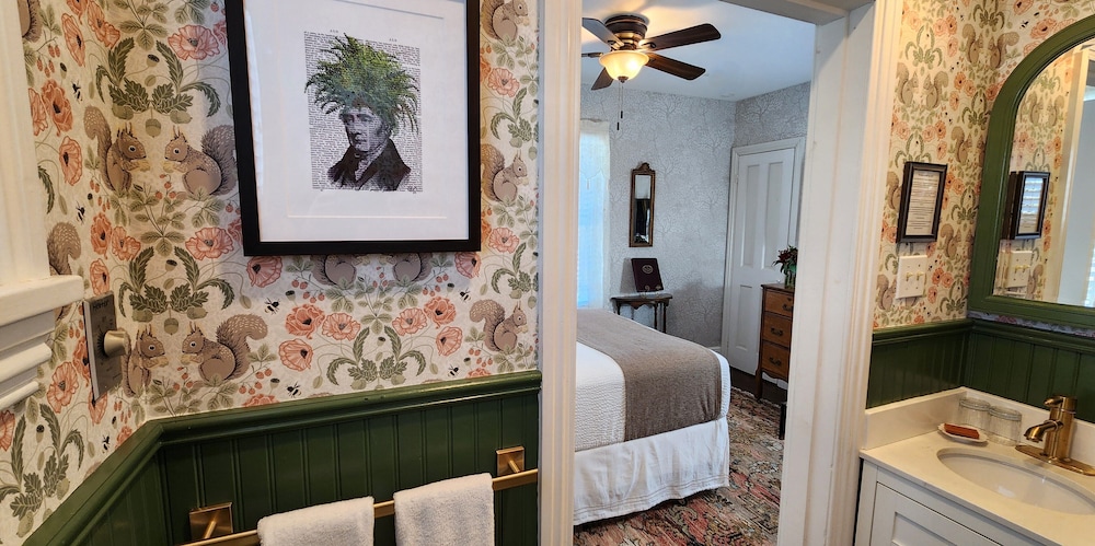 Room, Private Bathroom (Rose Room)