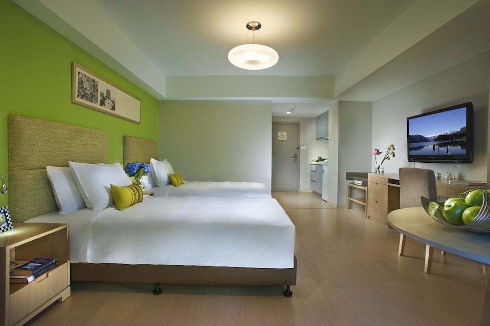 Premier Studio, 2 Twin Beds - Photo 1
