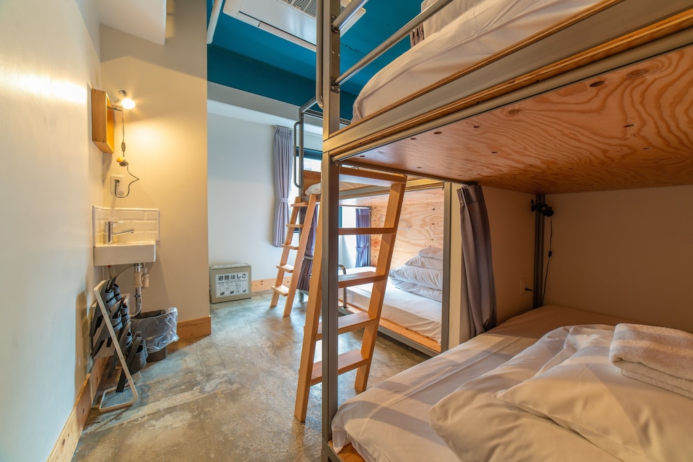 Private Quadruple Room with Bunk Bed photo 2