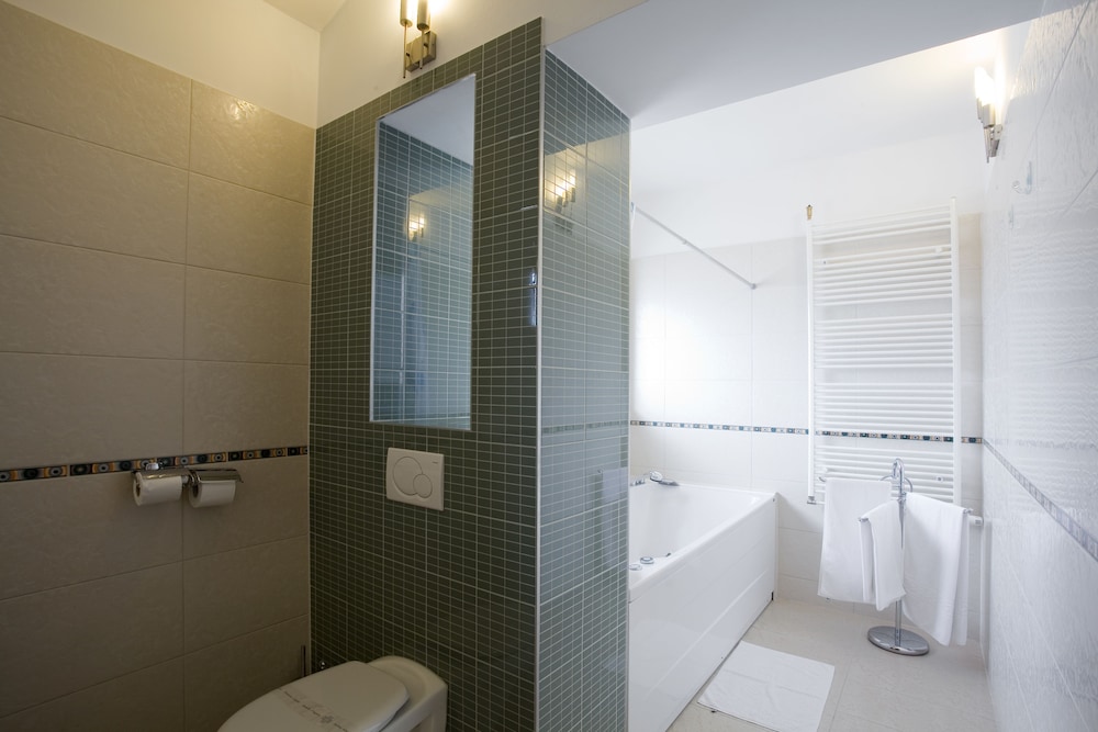 Deluxe Apartment, Terrace, Sea View - Photo 5