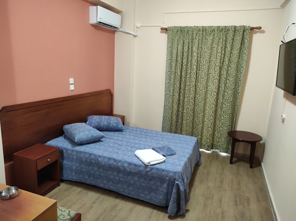 Economy Double or Twin Room photo 3