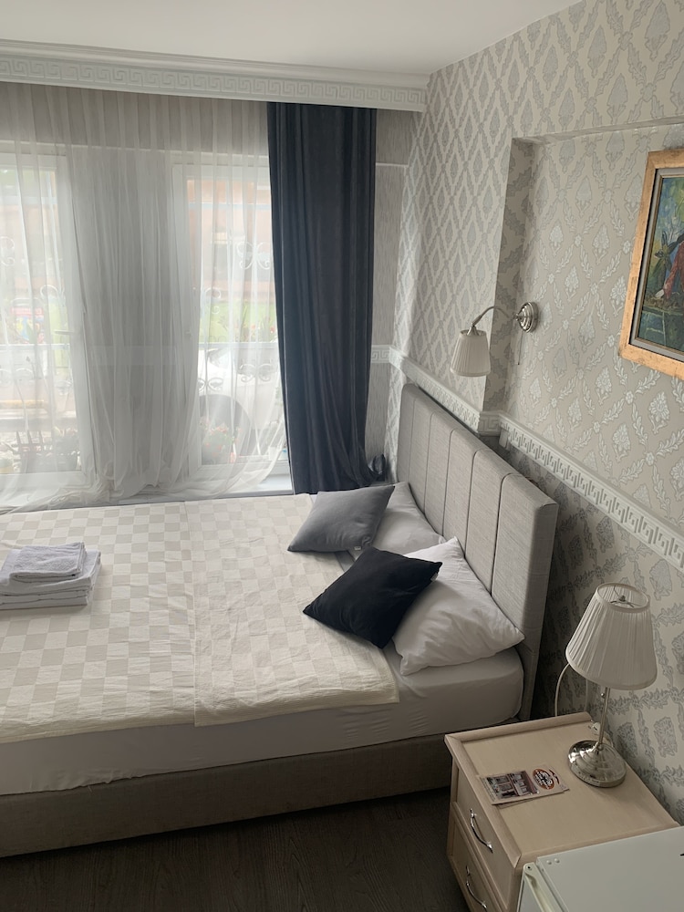 Standard Room photo 3